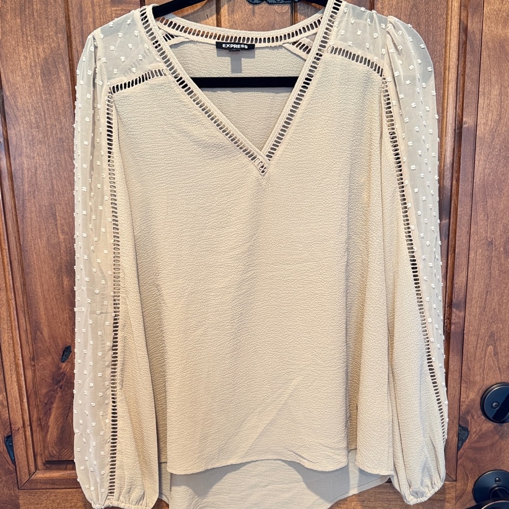 Express Cream V-Neck Blouse with Textured Sleeves - Picture 6 of 6